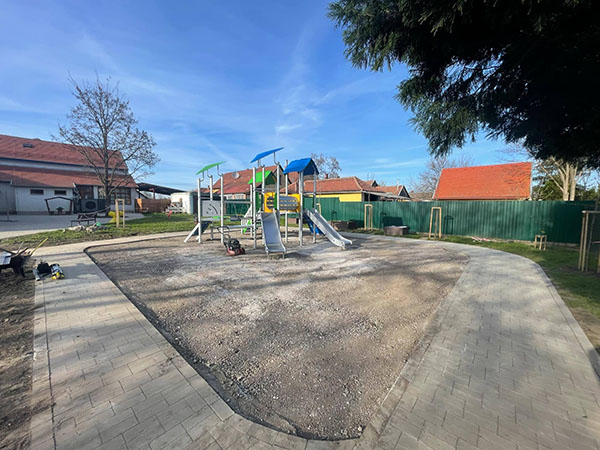 Törökszentmiklós - játszótér munkálatok