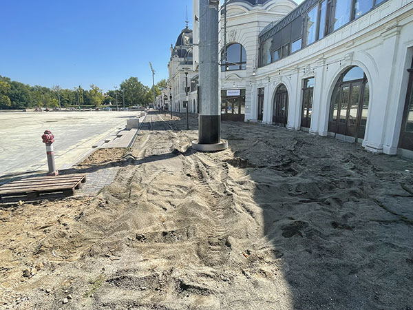 Városligeti műjégpálya terasz felújítás